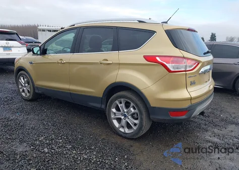 2014 Ford Escape Titanium z USA, uszkodzony, nr VIN 1FMCU0J97EUC92983